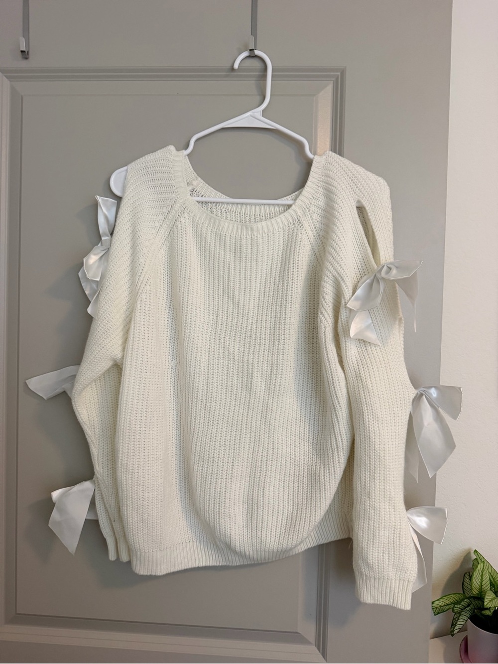 Ivory Bow-Accent Knit Sweater - Women